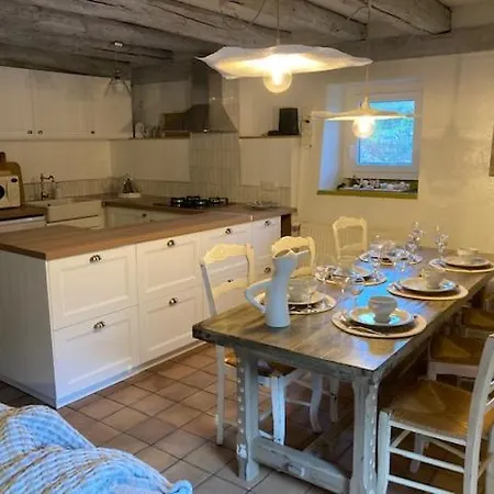 La Maison De Pascaline * Campan